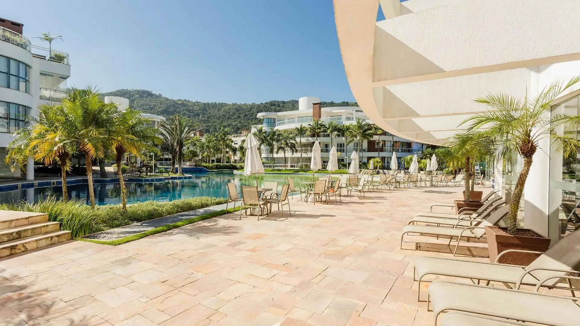 Mhe - Apartamentos Proximos A Praia Floripa/Sc Флорианополис 0*,  Бразилия