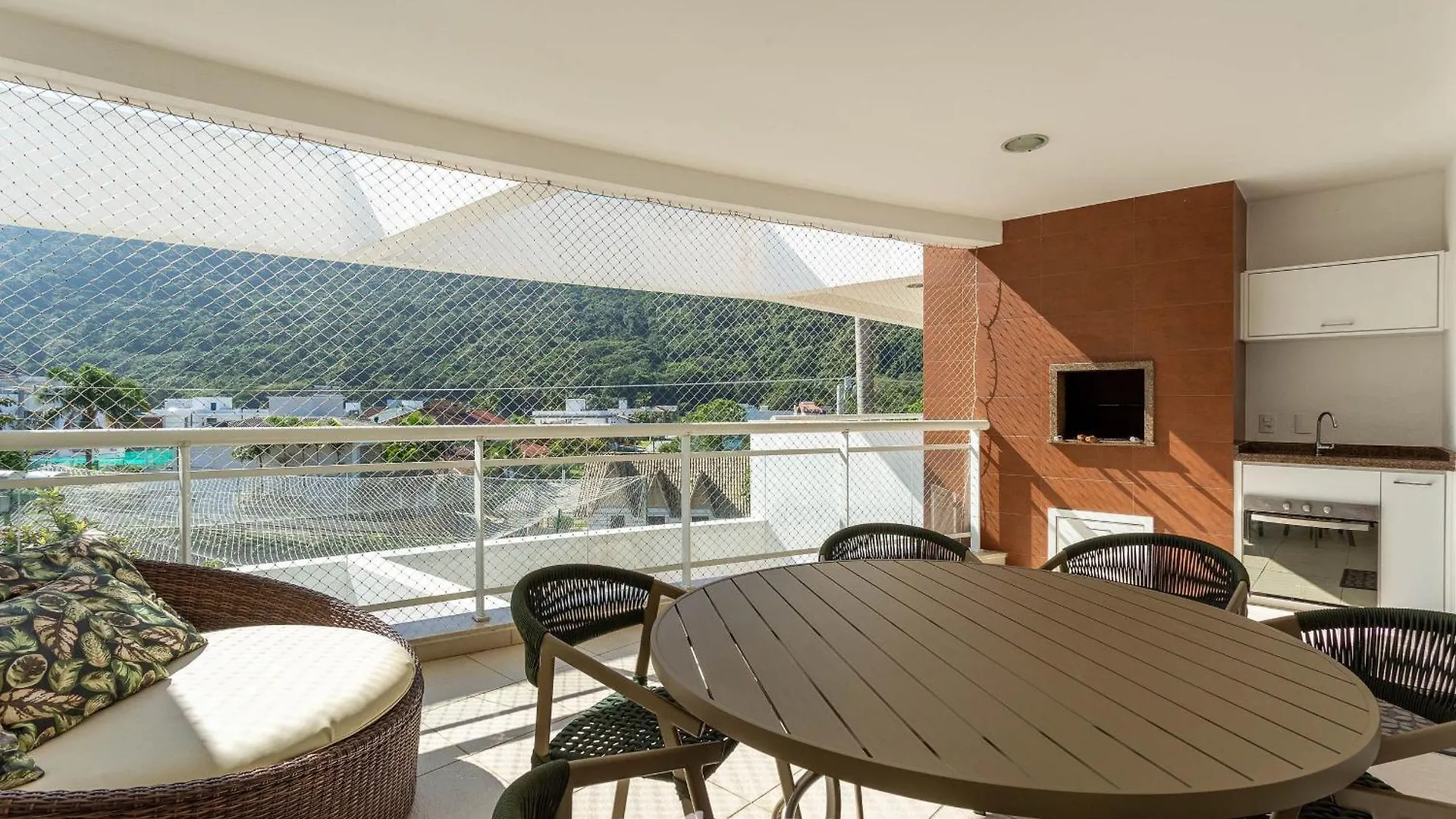Mhe - Apartamentos Proximos A Praia Floripa/Sc Florianópolis 0*,