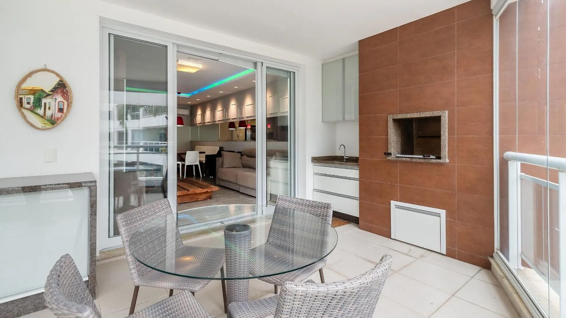 Mhe - Apartamentos Proximos A Praia Floripa/Sc Флорианополис Апартаменты