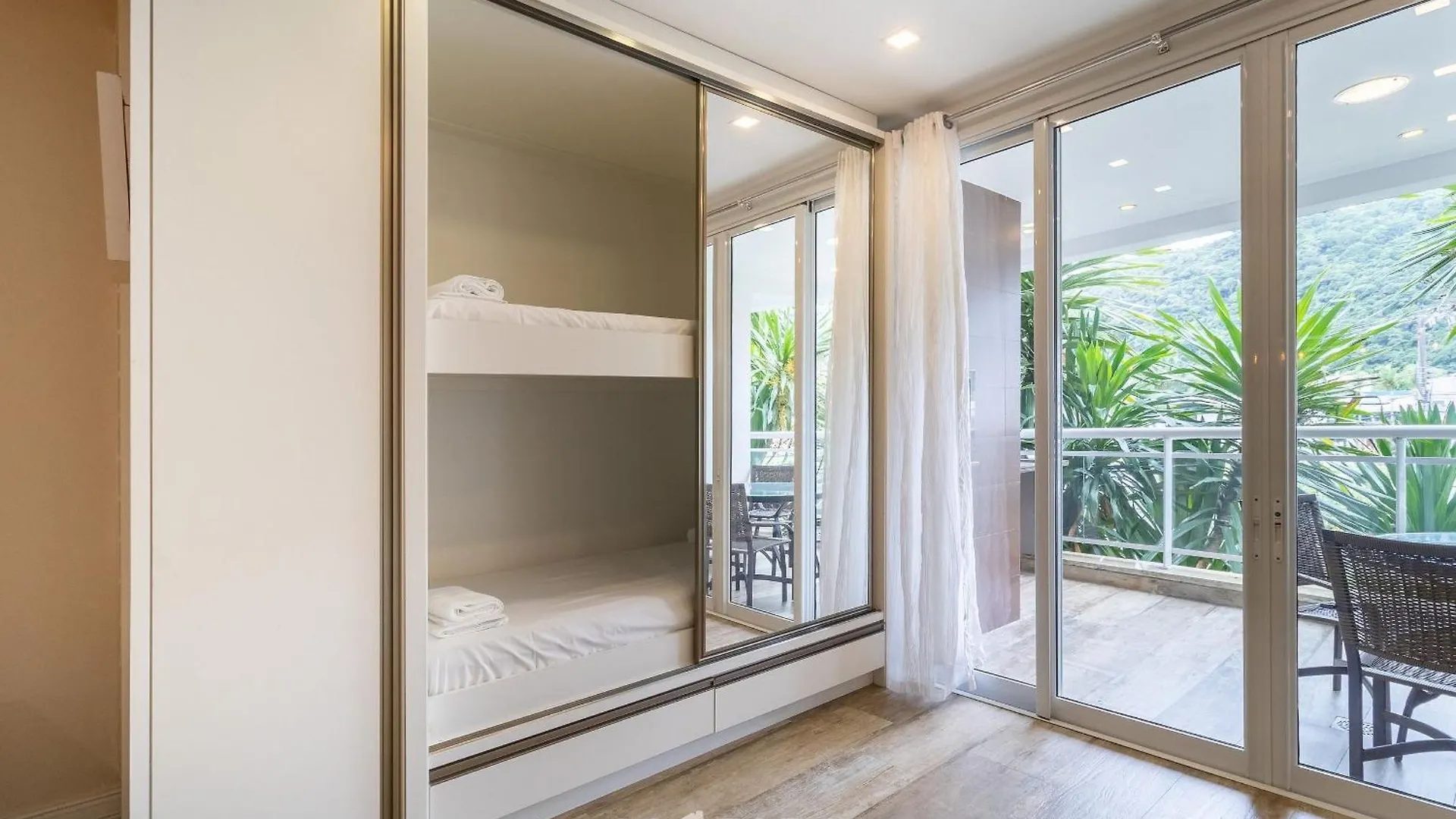 Апартаменты Mhe - Apartamentos Proximos A Praia Floripa/Sc Флорианополис