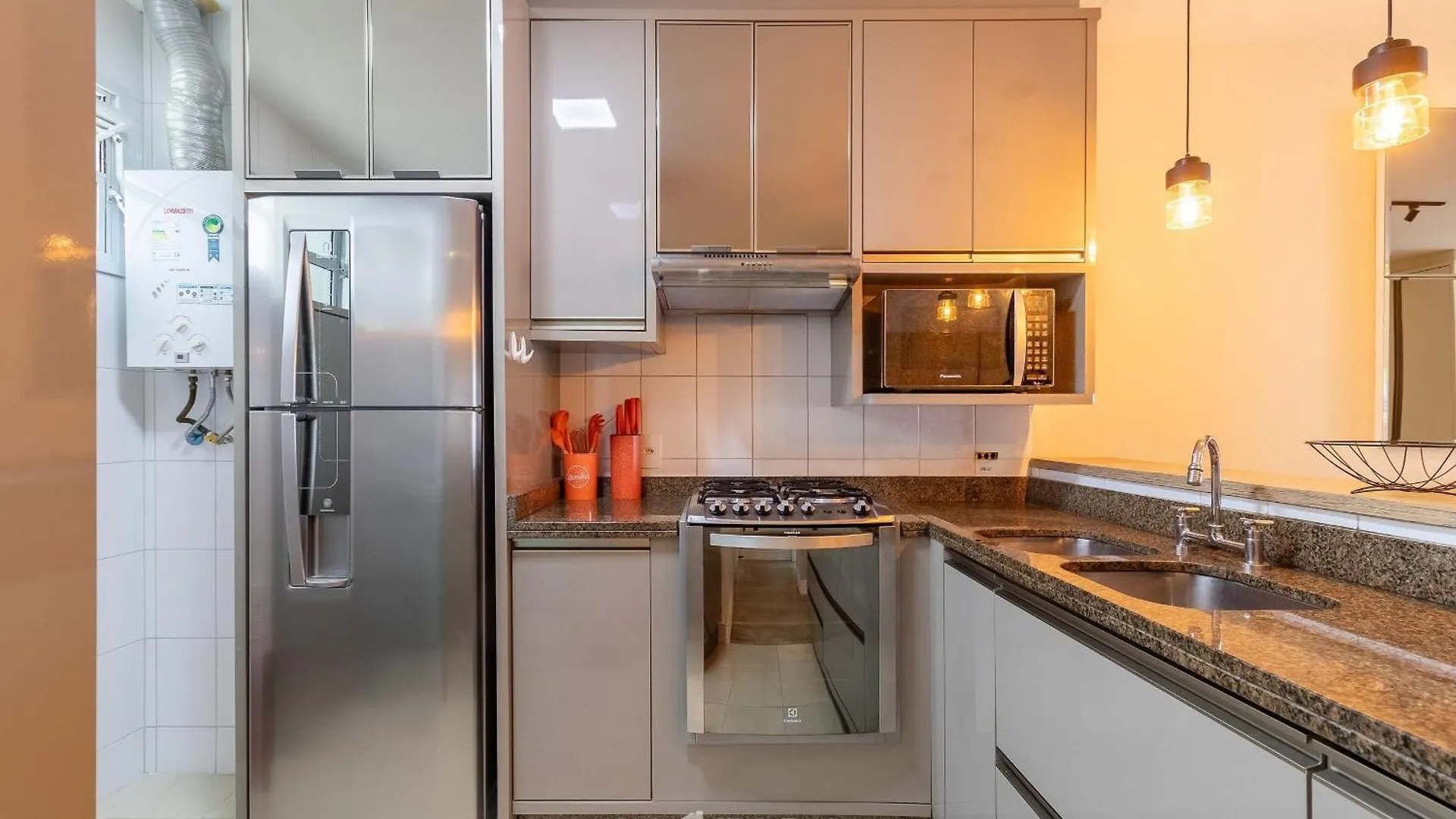 Mhe - Apartamentos Proximos A Praia Floripa/Sc Флорианополис
