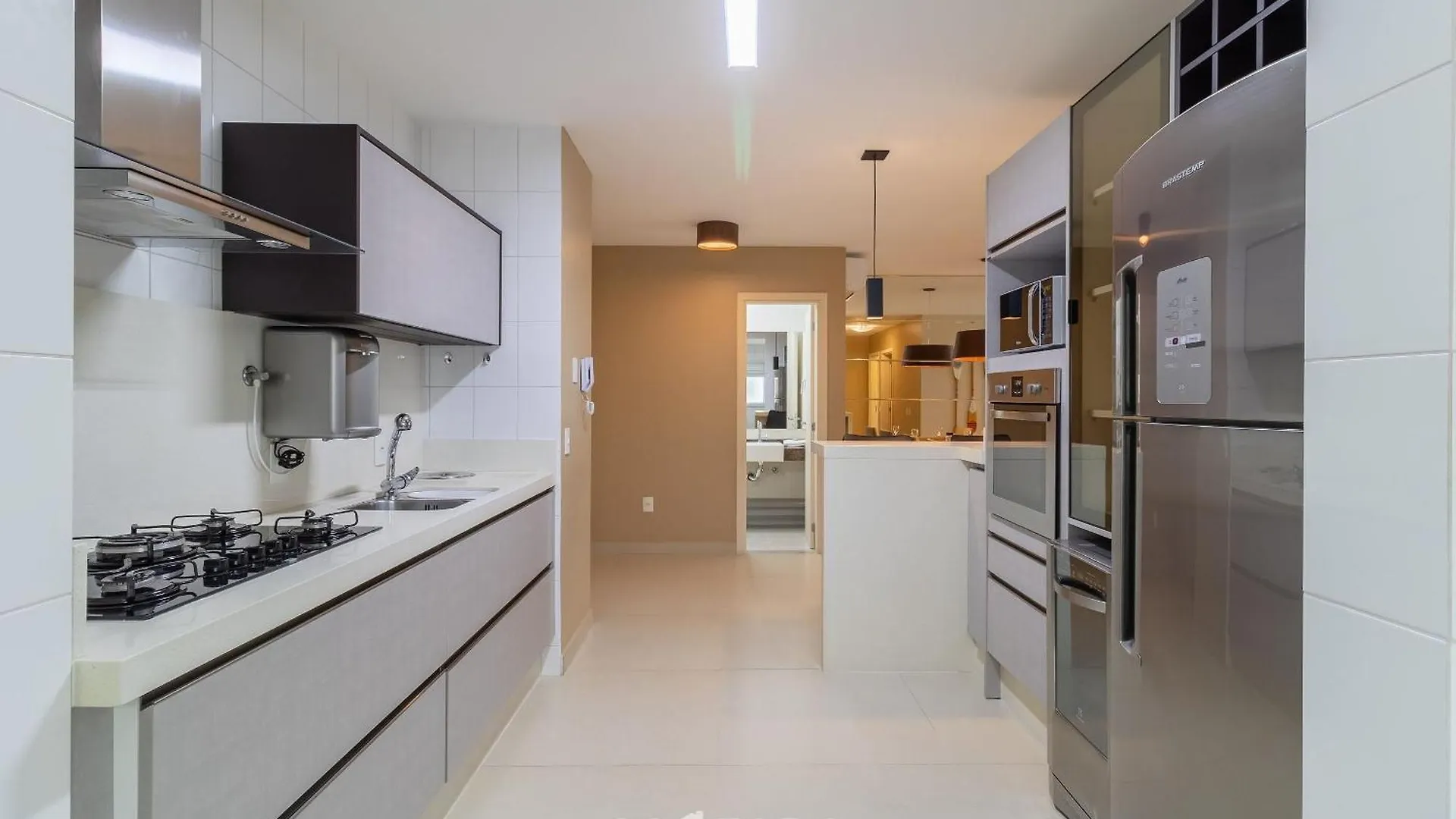 Mhe - Apartamentos Proximos A Praia Floripa/Sc Florianópolis